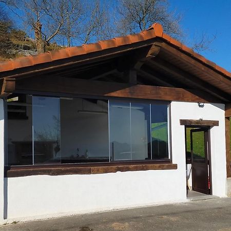 Saskarate Villa Asteasu Екстериор снимка
