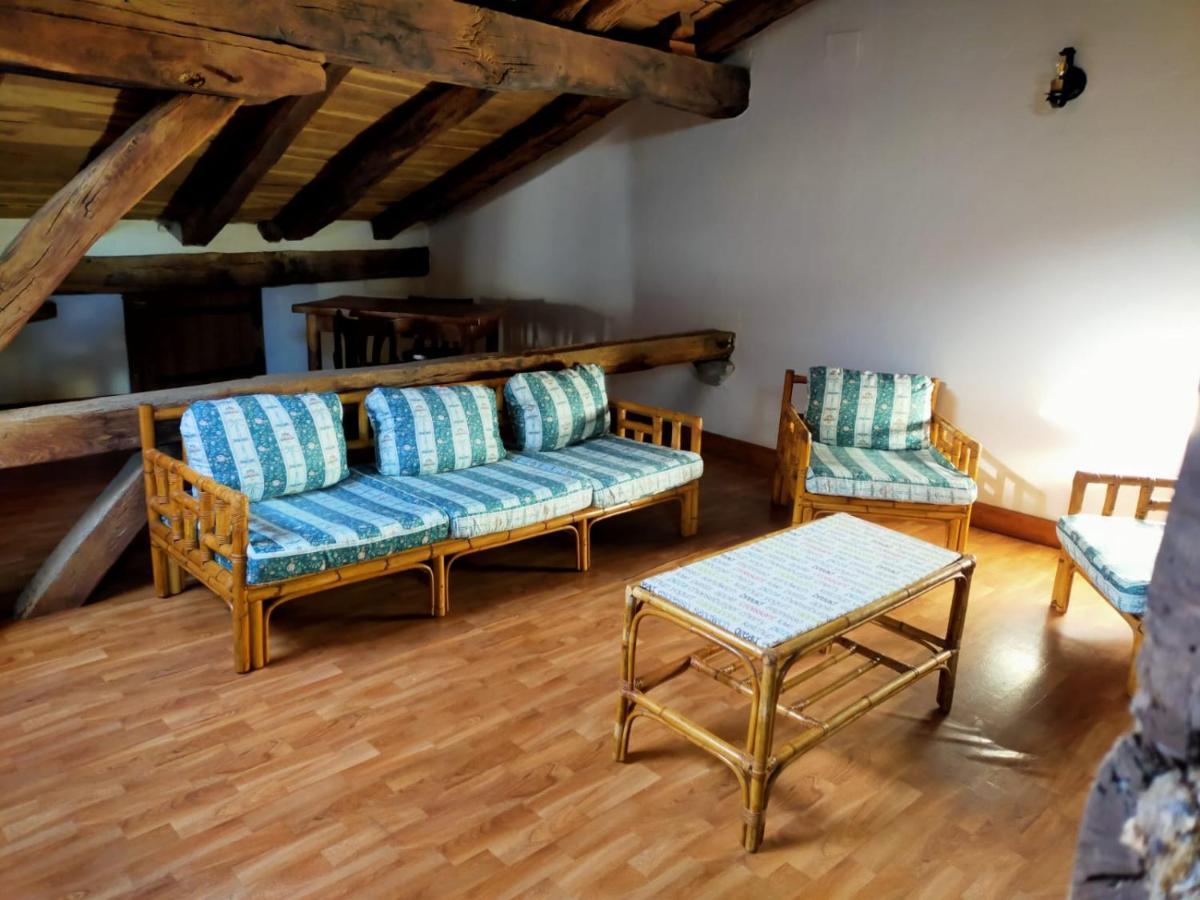 Saskarate Villa Asteasu Екстериор снимка