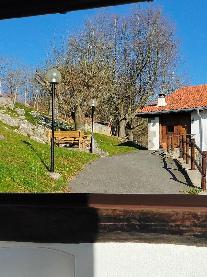 Saskarate Villa Asteasu Екстериор снимка
