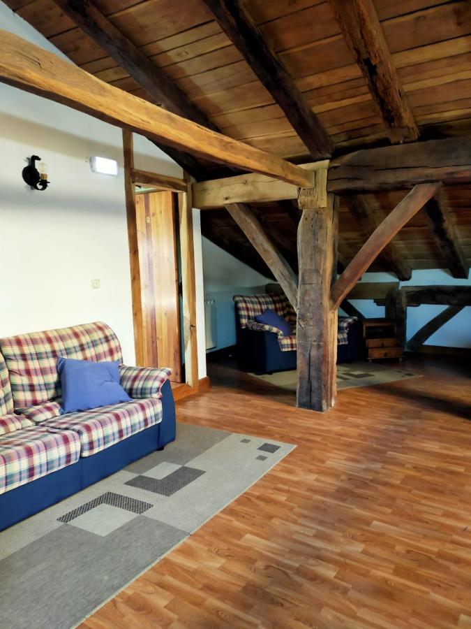Saskarate Villa Asteasu Екстериор снимка